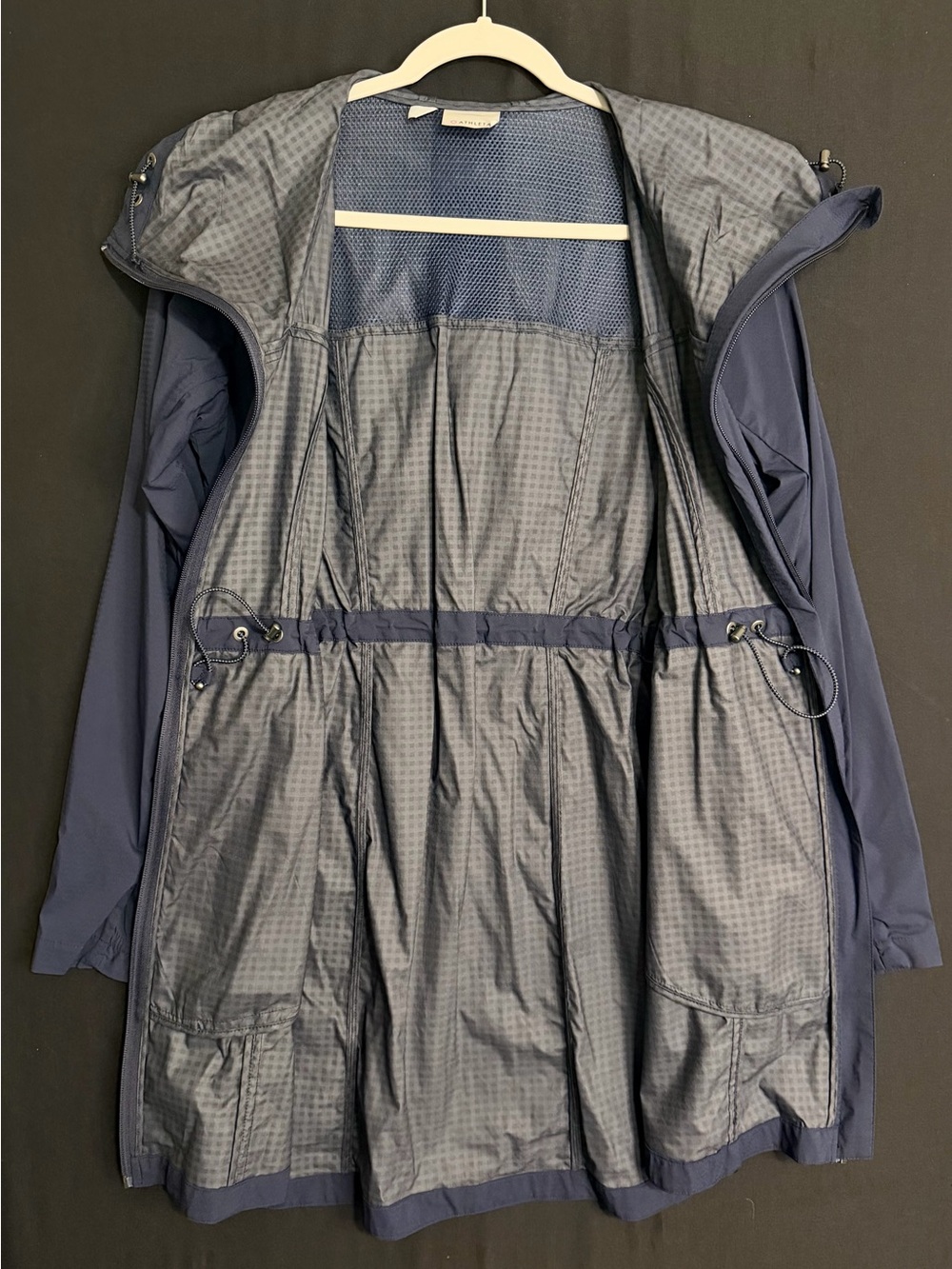 Athleta Navy Hooded Packable rain jacket windbreaker Jacket lightweight - Picture 10 of 16